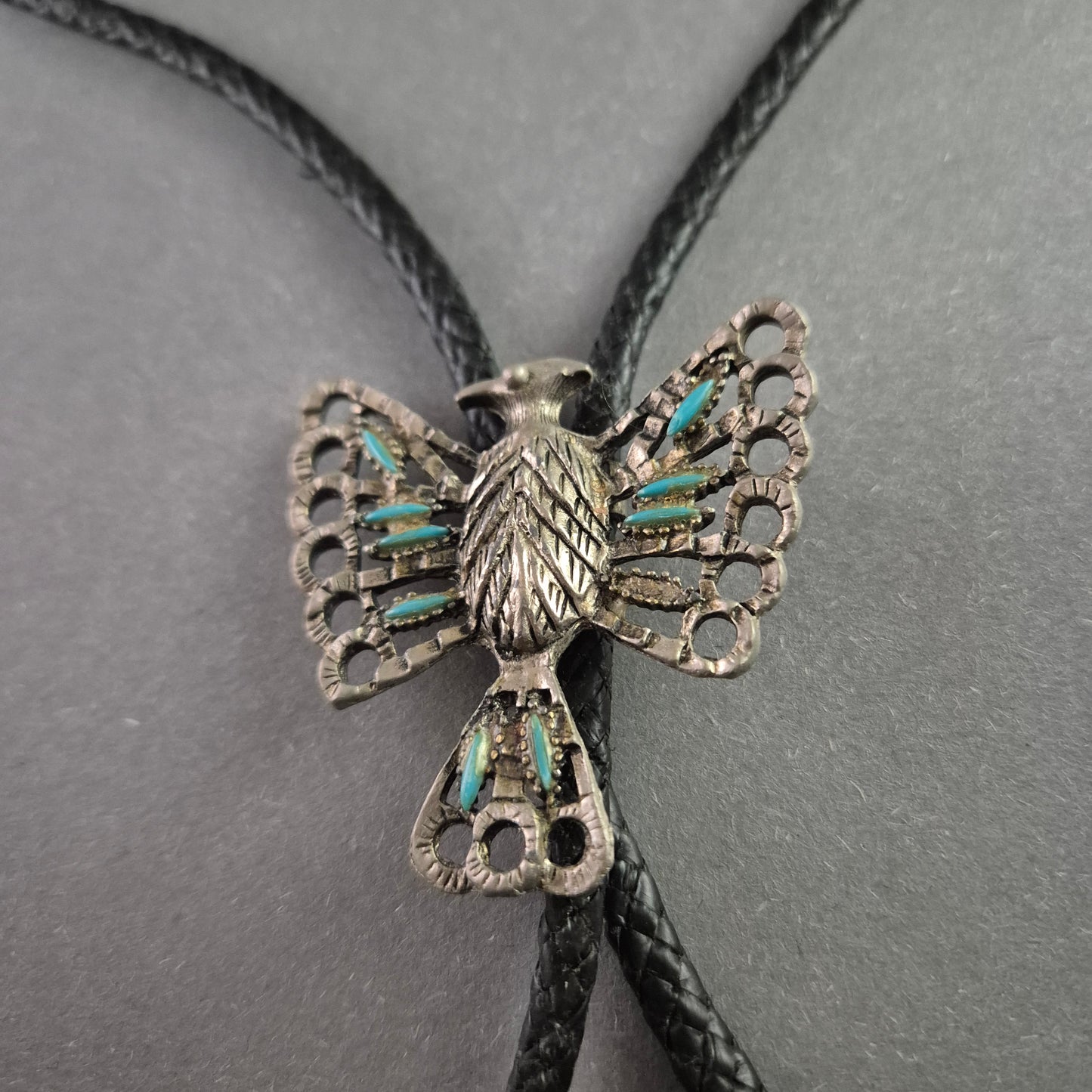 Vintage Bolo Tie mit Adler-Motiv – Western-Style mit Türkis-Akzenten