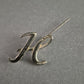 Vintage Brosche "H" – Elegante Initialen-Brosche in Silberoptik