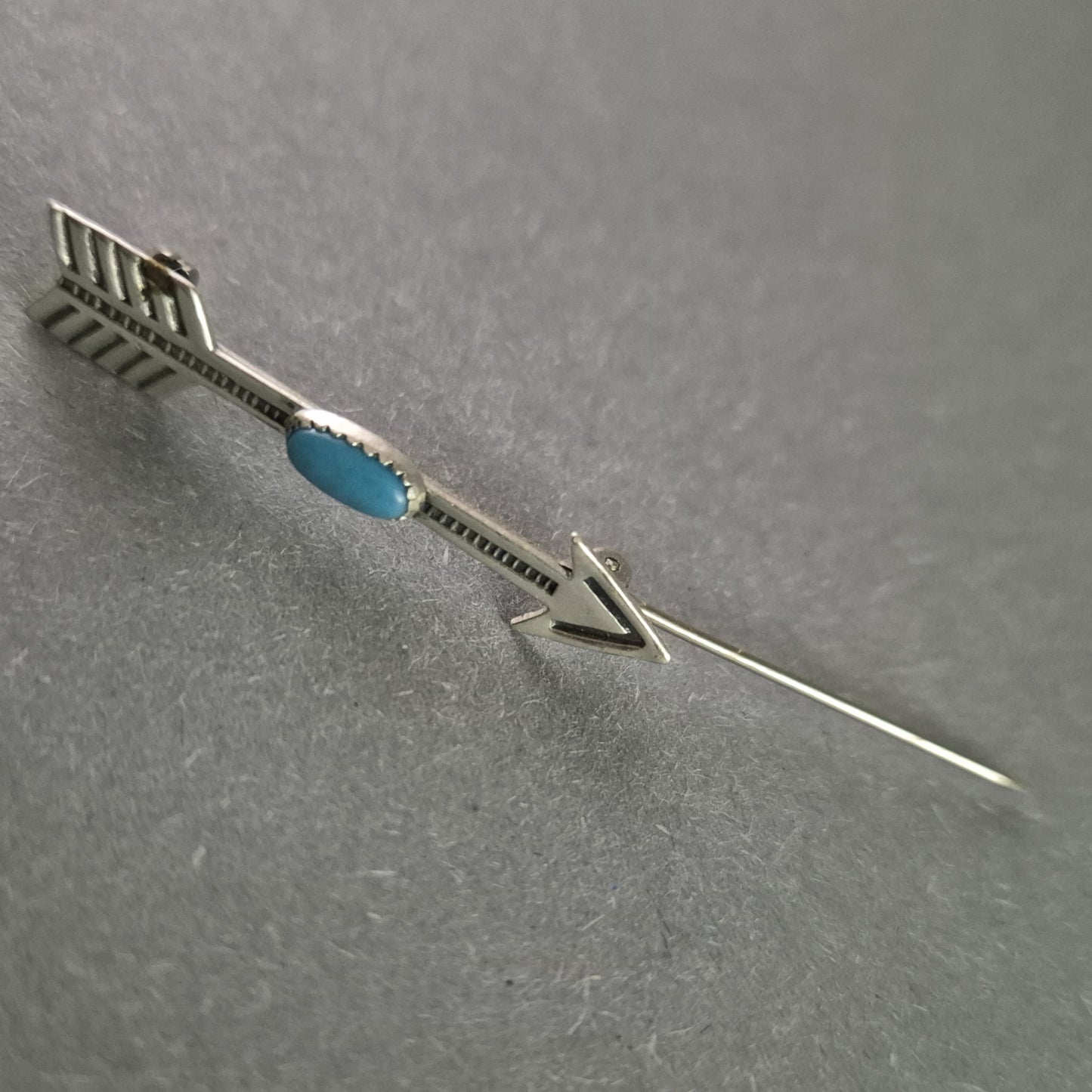925 Sterling Silber Brosche in Pfeilform – Mit echtem Türkis