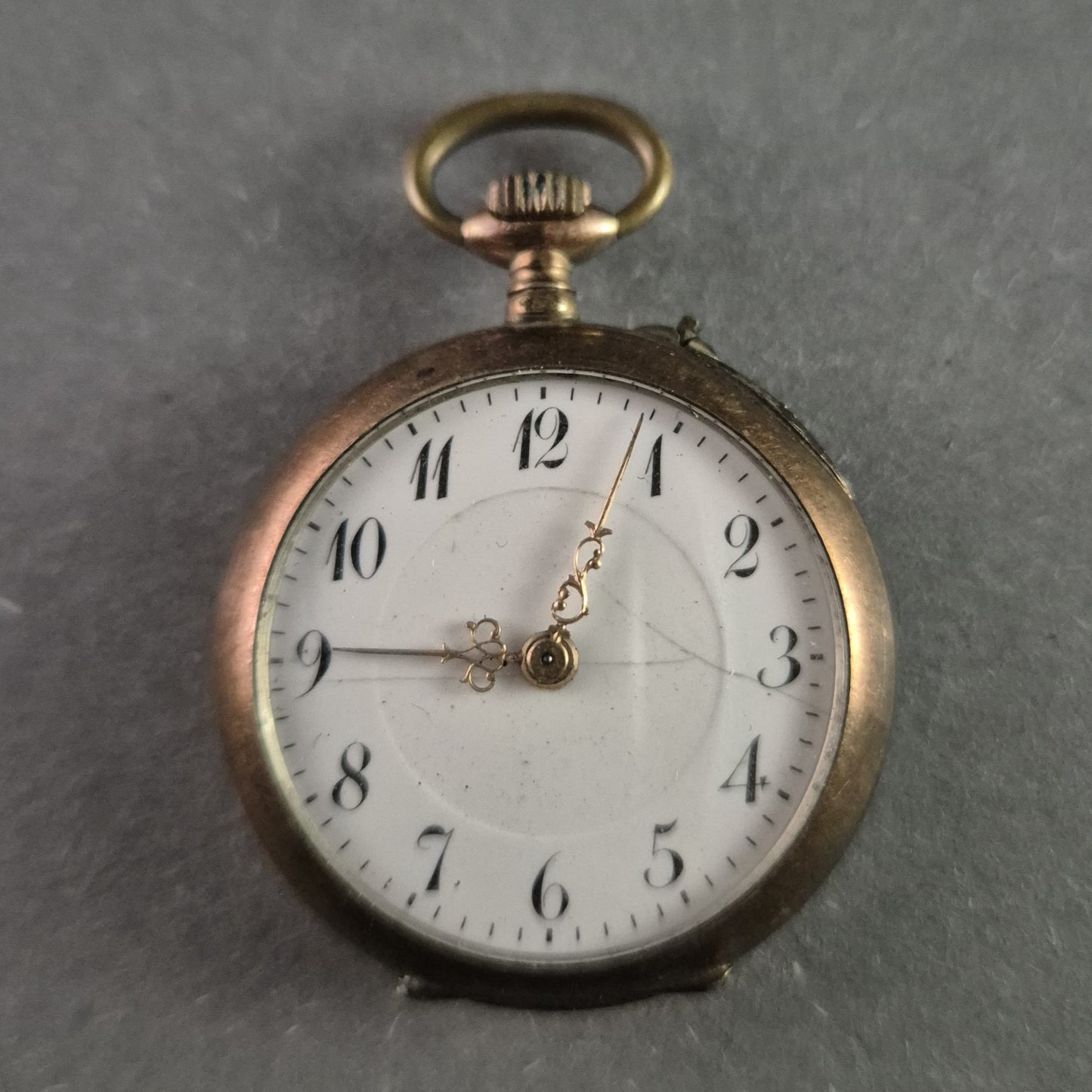 Elegante Vintage-Fächer-Brosche mit Strassverzierung