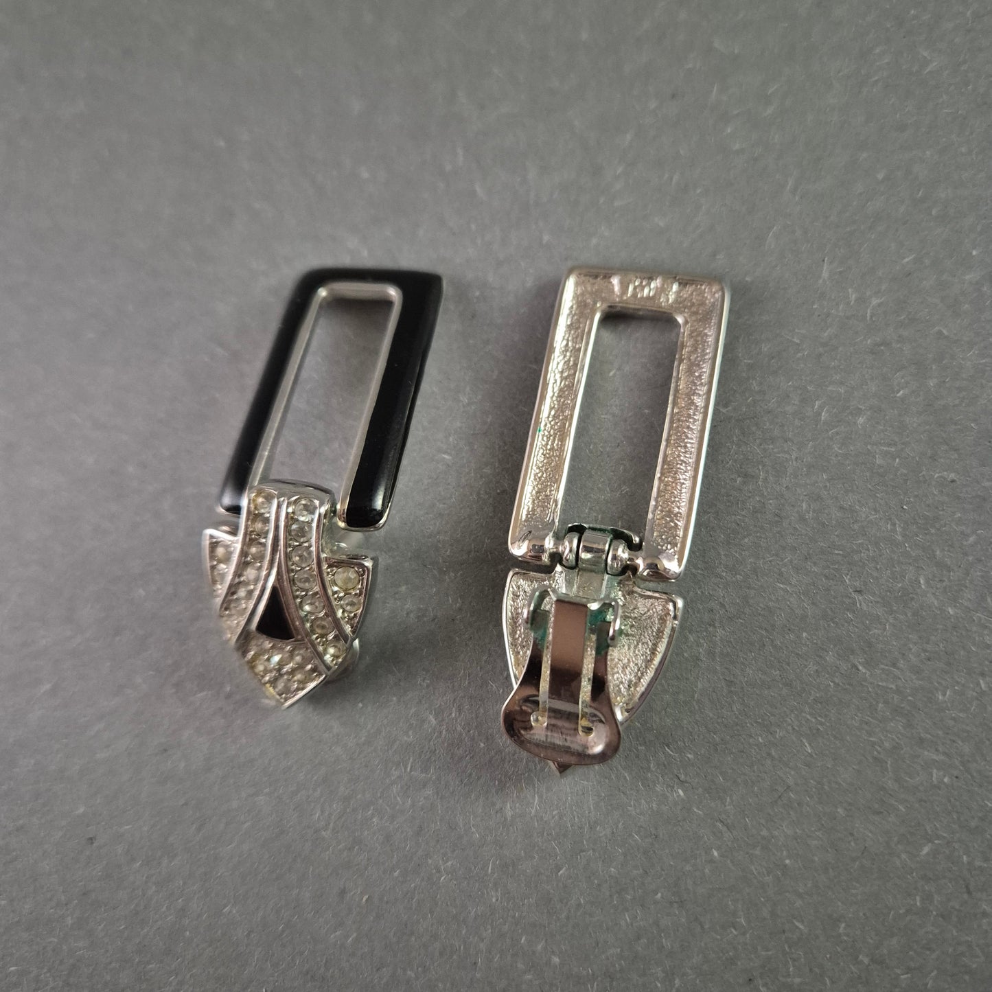 Elegante Art-Déco-Ohrringe mit Strass und schwarzer Emaille