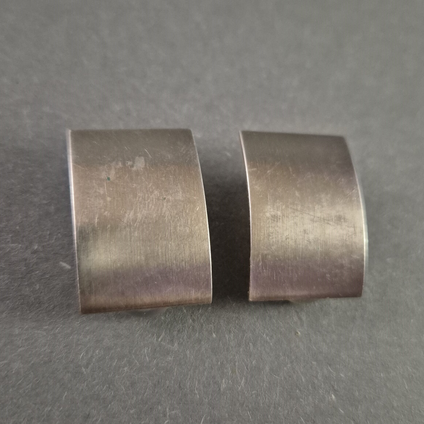Minimalistische Vintage-Clip-Ohrringe in Silberoptik