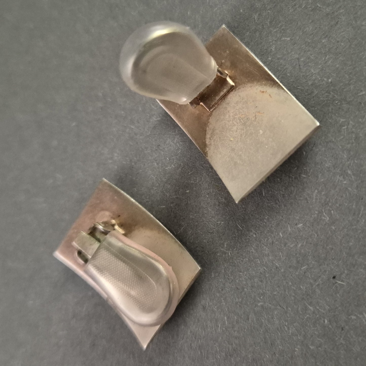 Minimalistische Vintage-Clip-Ohrringe in Silberoptik