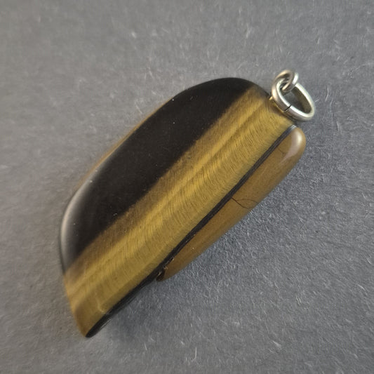 Natürlicher Tigerauge-Anhänger – Einzigartiges Edelstein-Design