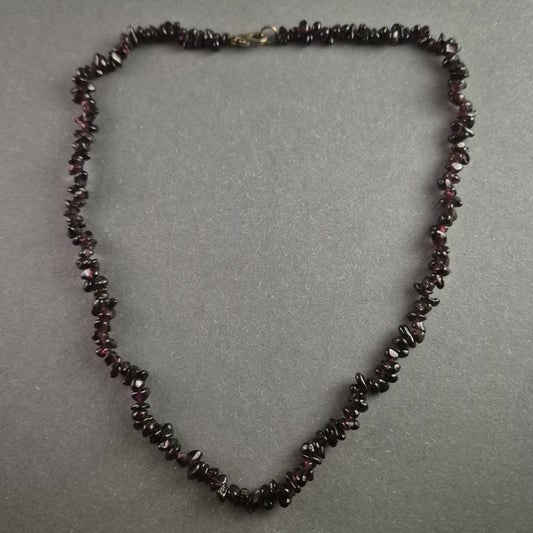 Natürliche Granatkette – Elegante Edelsteinperlen für zeitlose Schönheit