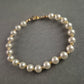 Klassisches Perlenarmband – Eleganz mit goldfarbenen Akzenten