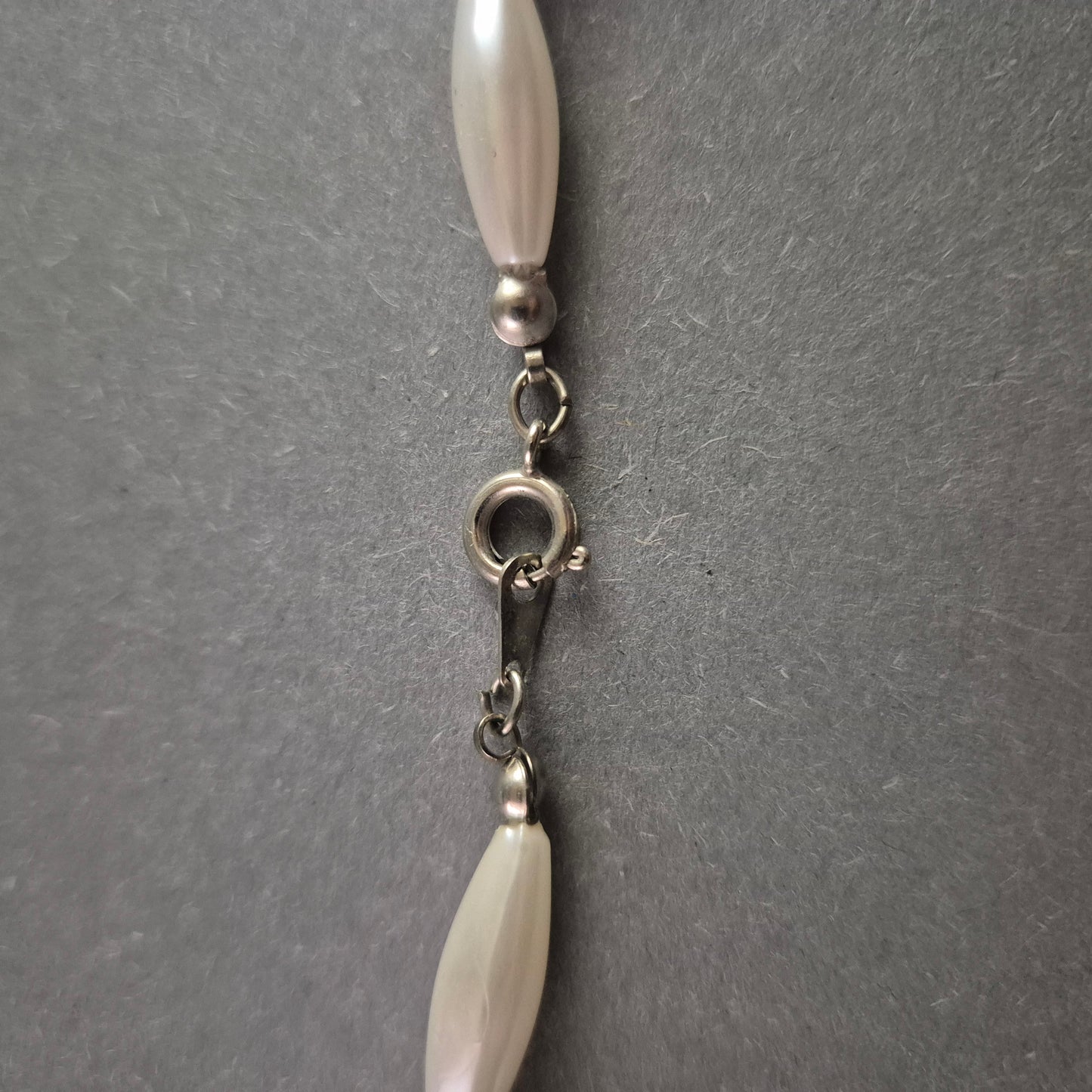 Vintage Perlenkette – Elegante Zweireihige Halskette mit Kristall-Details