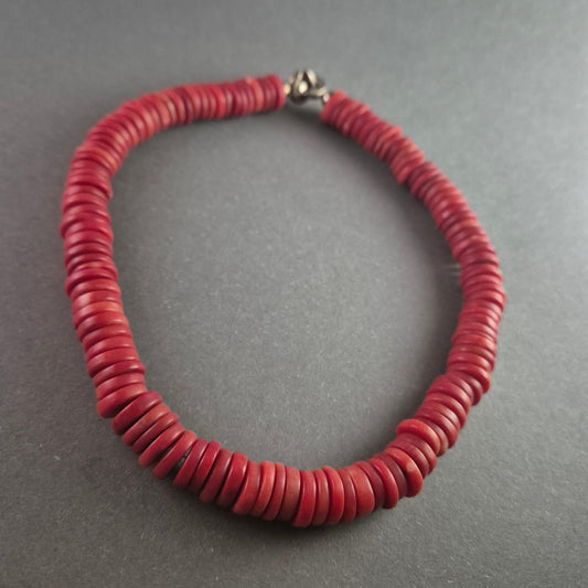 Antikes Korallenarmband mit Silberverschluss – Zeitlose Eleganz