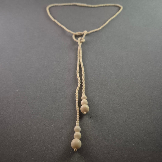 Elegante Vintage-Knotenkette in Elfenbeinoptik – Zeitlose Raffinesse