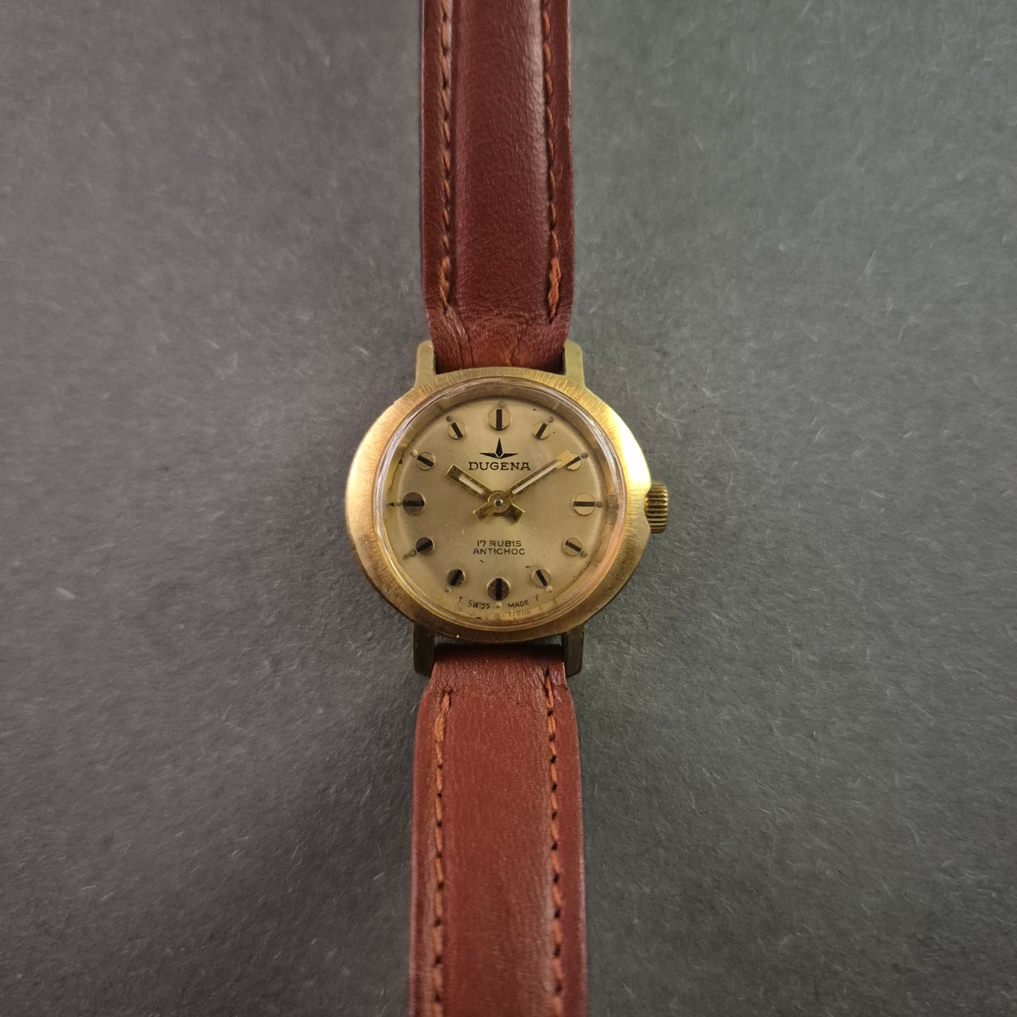 Klassische Dugena Damenarmbanduhr – Vintage-Charme mit goldfarbenem Gehäuse