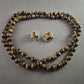 Vintage Schmuckset – Tigereisen-Cabochons mit Halskette & Clip-Ohrringen