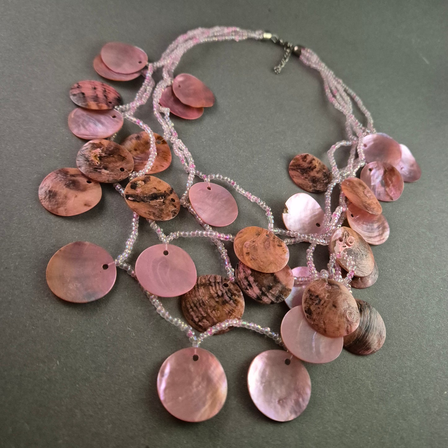 Boho Muschelketten-Halskette – Eleganter Ethno-Stil für Damen