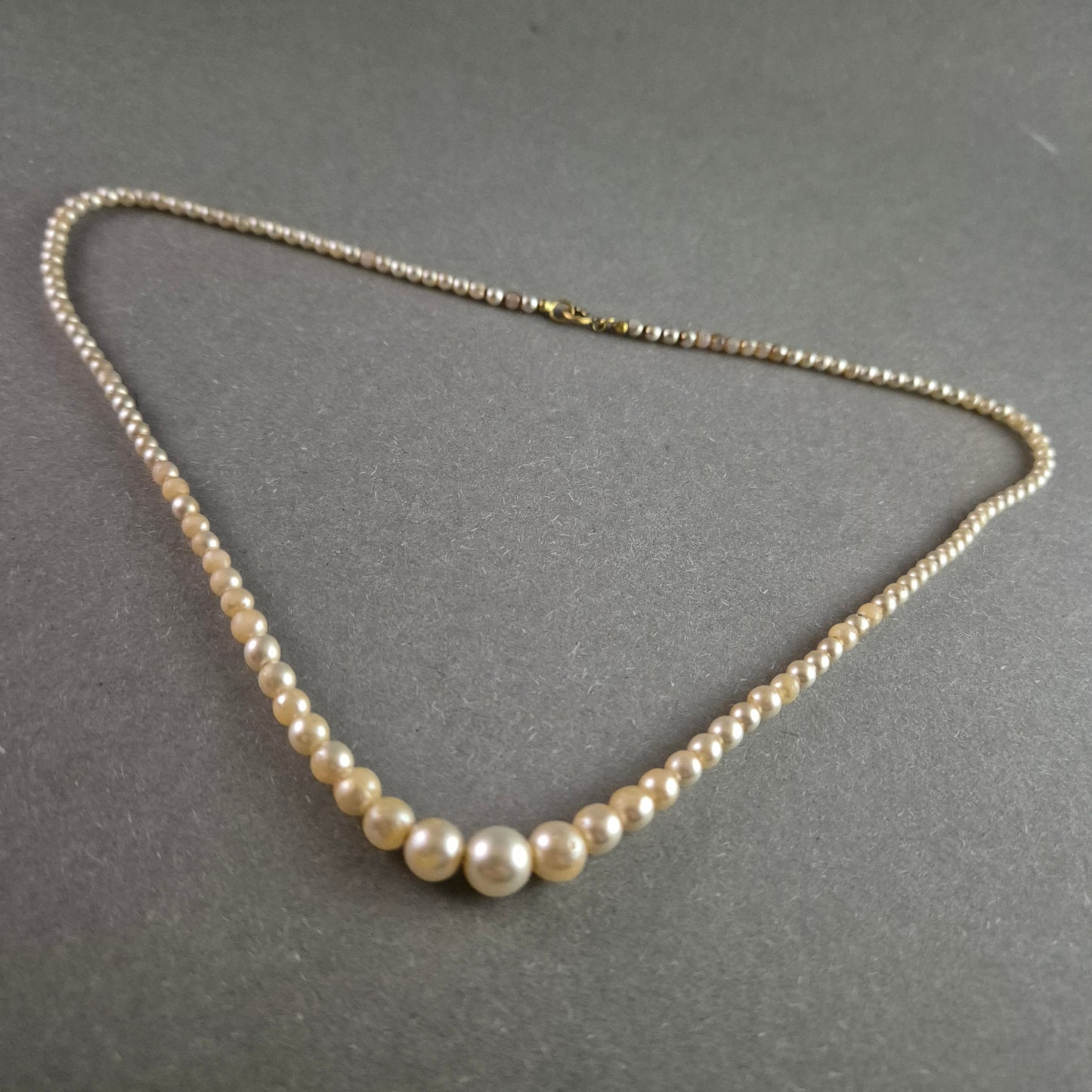 Klassische Perlenkette – Zeitlose Eleganz für Damen