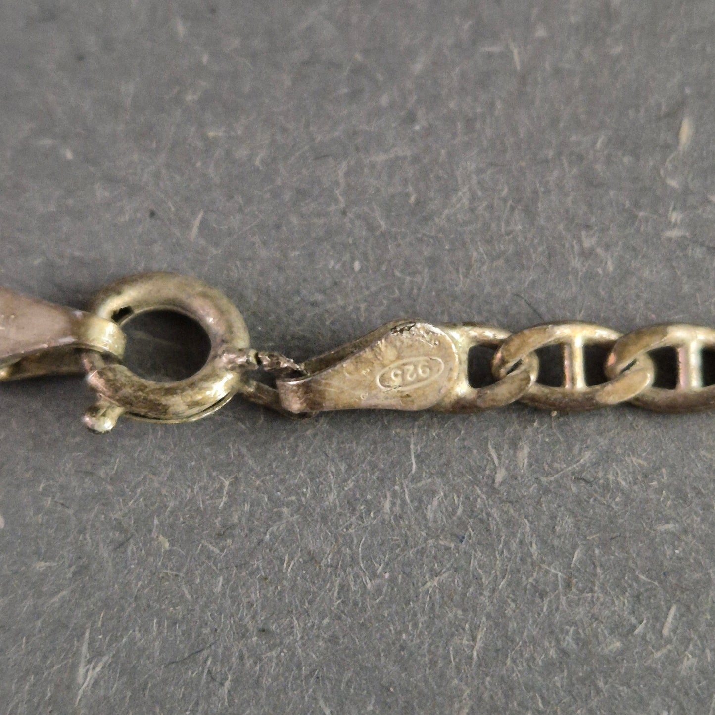 Vintage 925 Silberkette mit Schleifen & Herzanhänger – Elegante Romantik