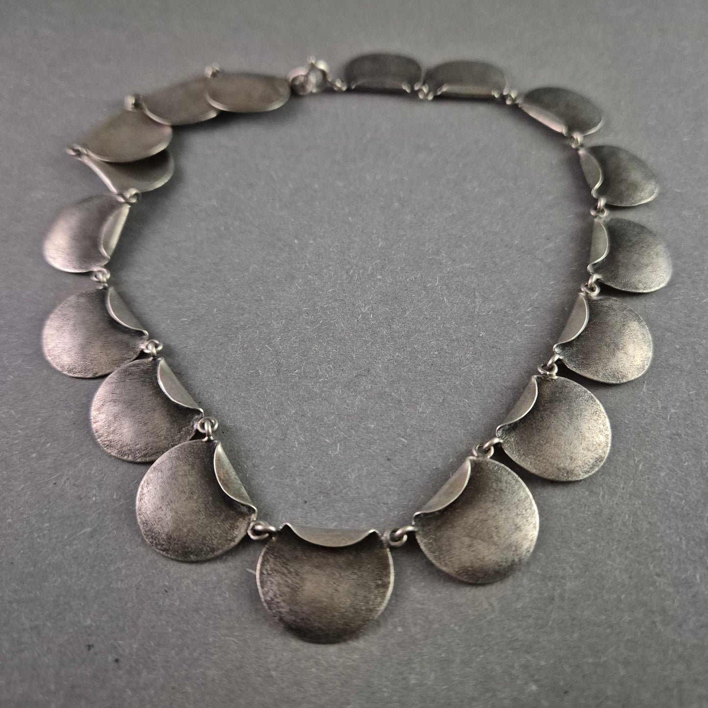 925 Silber Collier – Elegante Vintage-Halskette mit geschwungenen Elementen