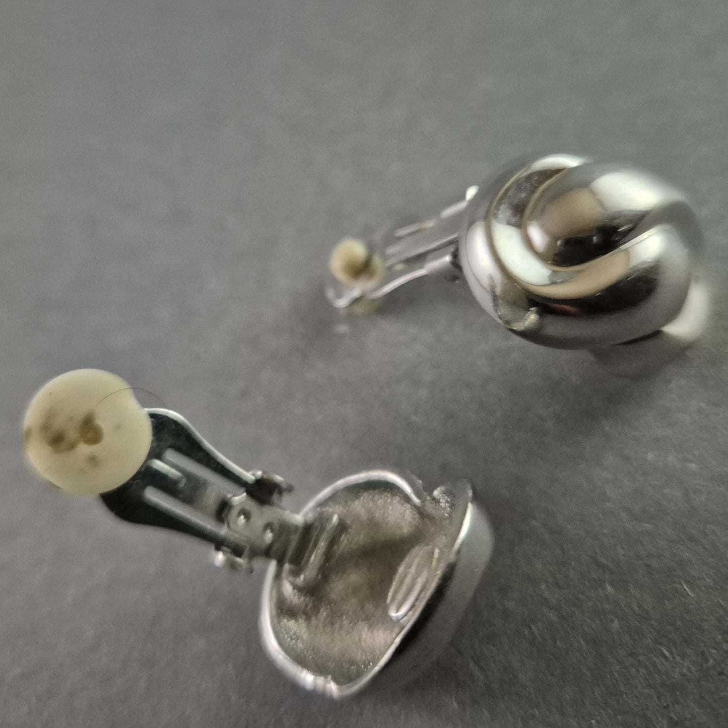 Vintage Silber Clip-Ohrringe – Elegante Knotenoptik