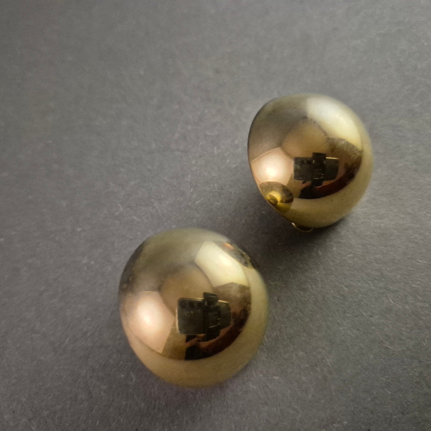 Vintage Kugel-Ohrringe in Goldoptik – Eleganter Retro-Look