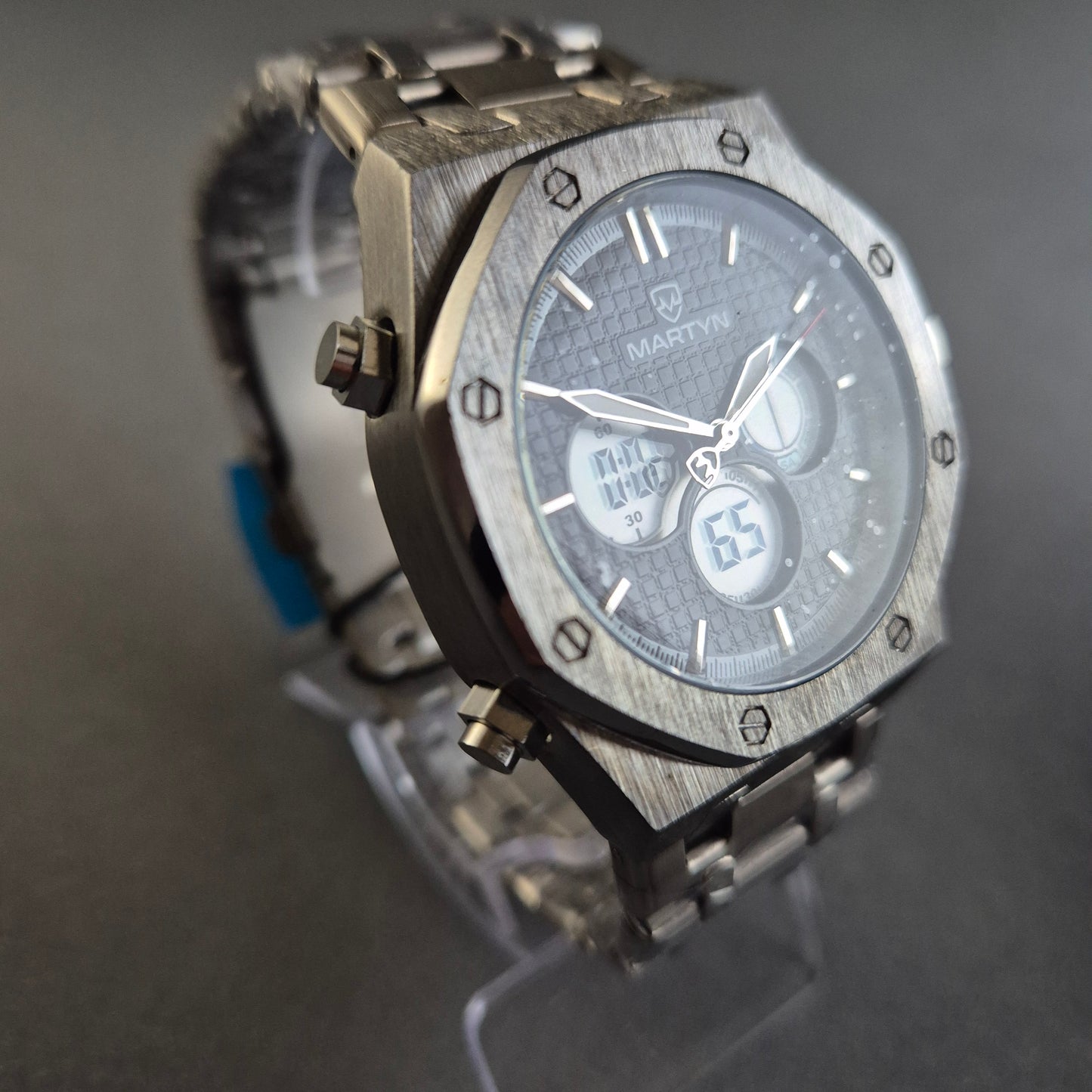 Sportliche Martyn Line Herrenarmbanduhr – Chronograph mit Dual-Time-Funktion