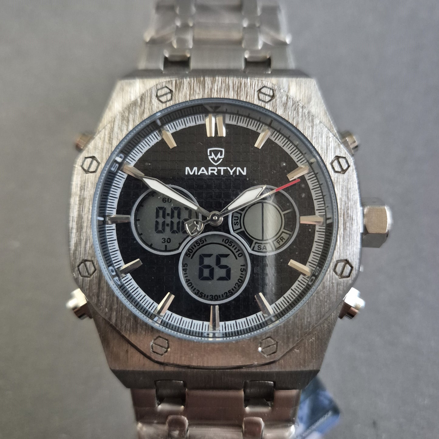 Sportliche Martyn Line Herrenarmbanduhr – Chronograph mit Dual-Time-Funktion