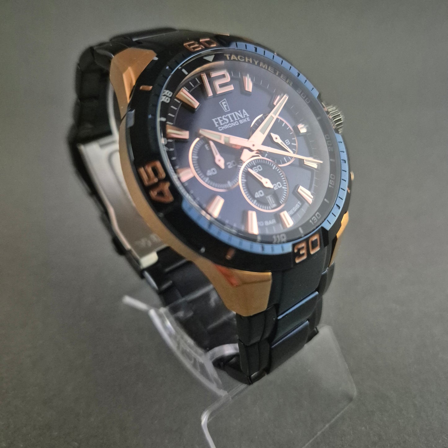 Sportliche Festina Herrenarmbanduhr – Robustes Design für Aktive