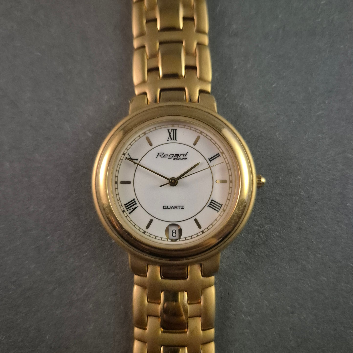 Klassische Regent Herrenarmbanduhr – Goldene Eleganz mit zeitlosem Stil