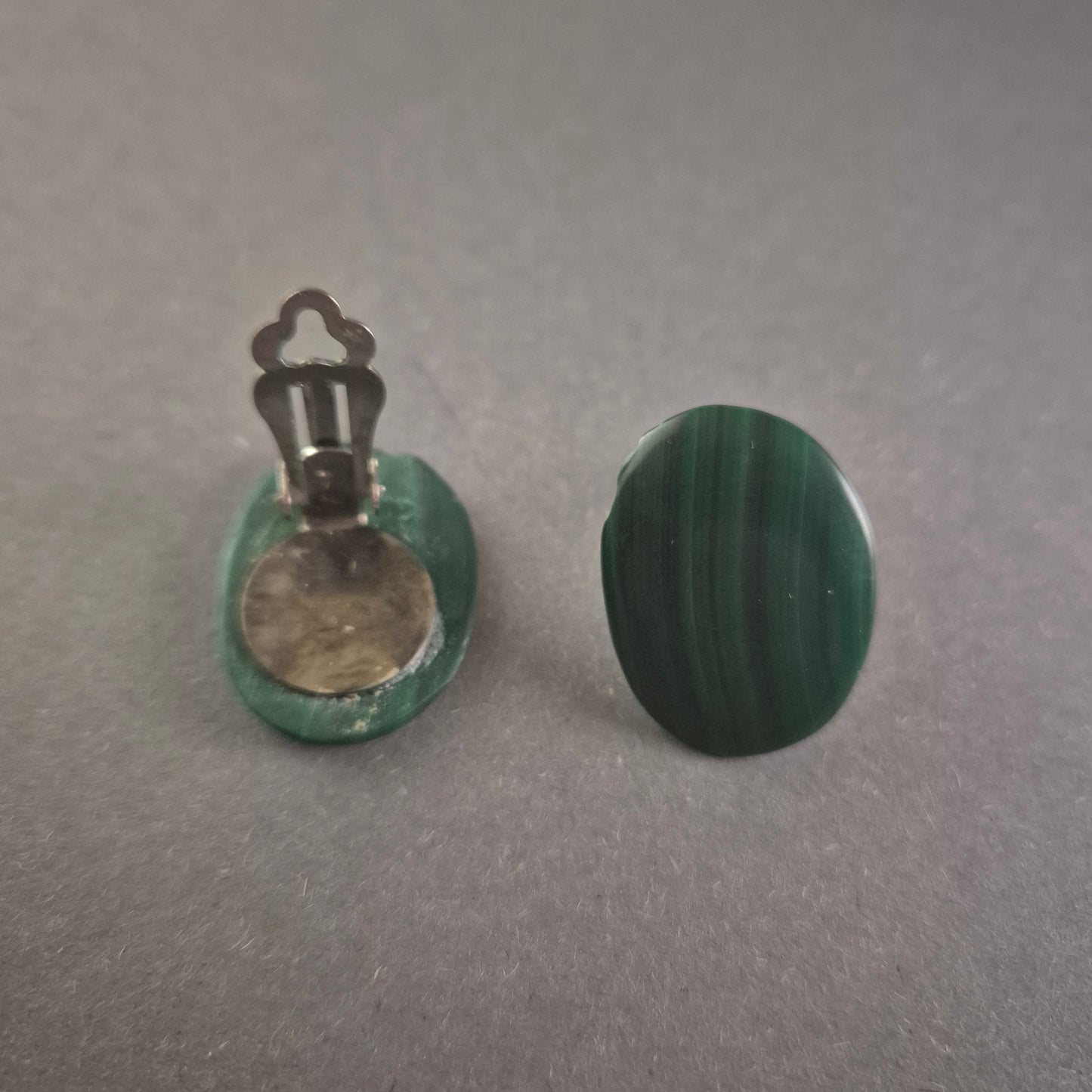 Vintage Malachit-Ohrclips – Elegante grüne Schönheit