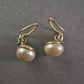 Elegante Ohrhänger mit Perlen – Klassische Schönheit in Gold-Optik