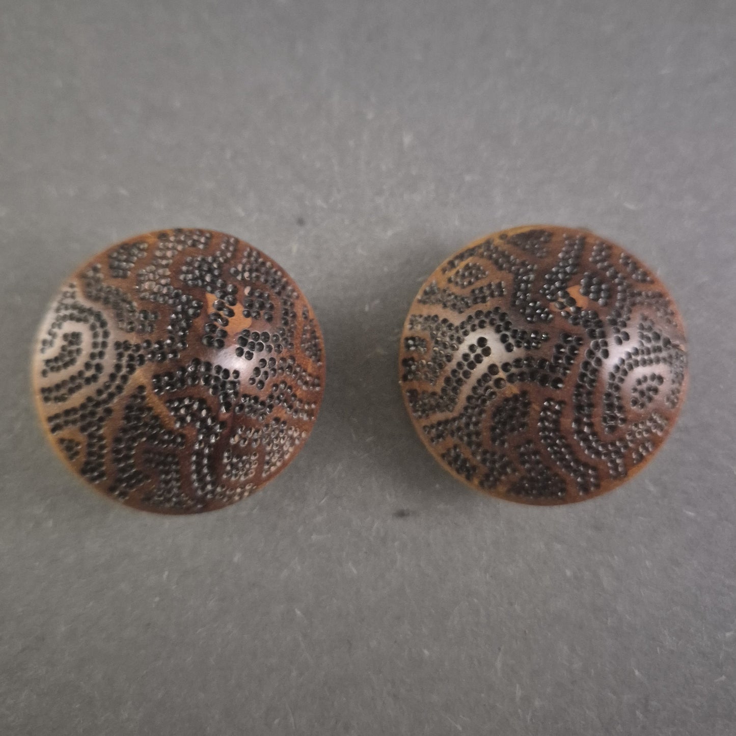 Manschettenknöpfe mit kunstvoller Gravur