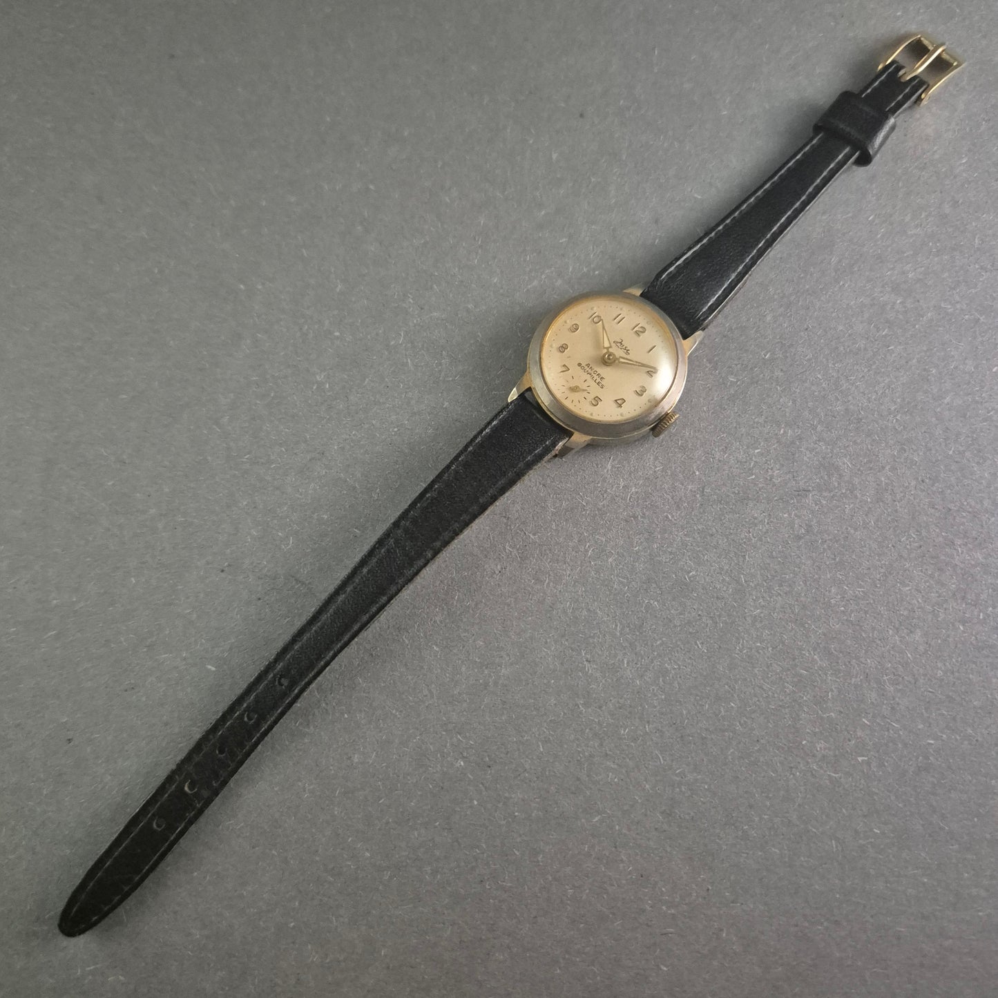 Vintage Joss Herrenarmbanduhr – Klassisches Design mit mechanischem Uhrwerk