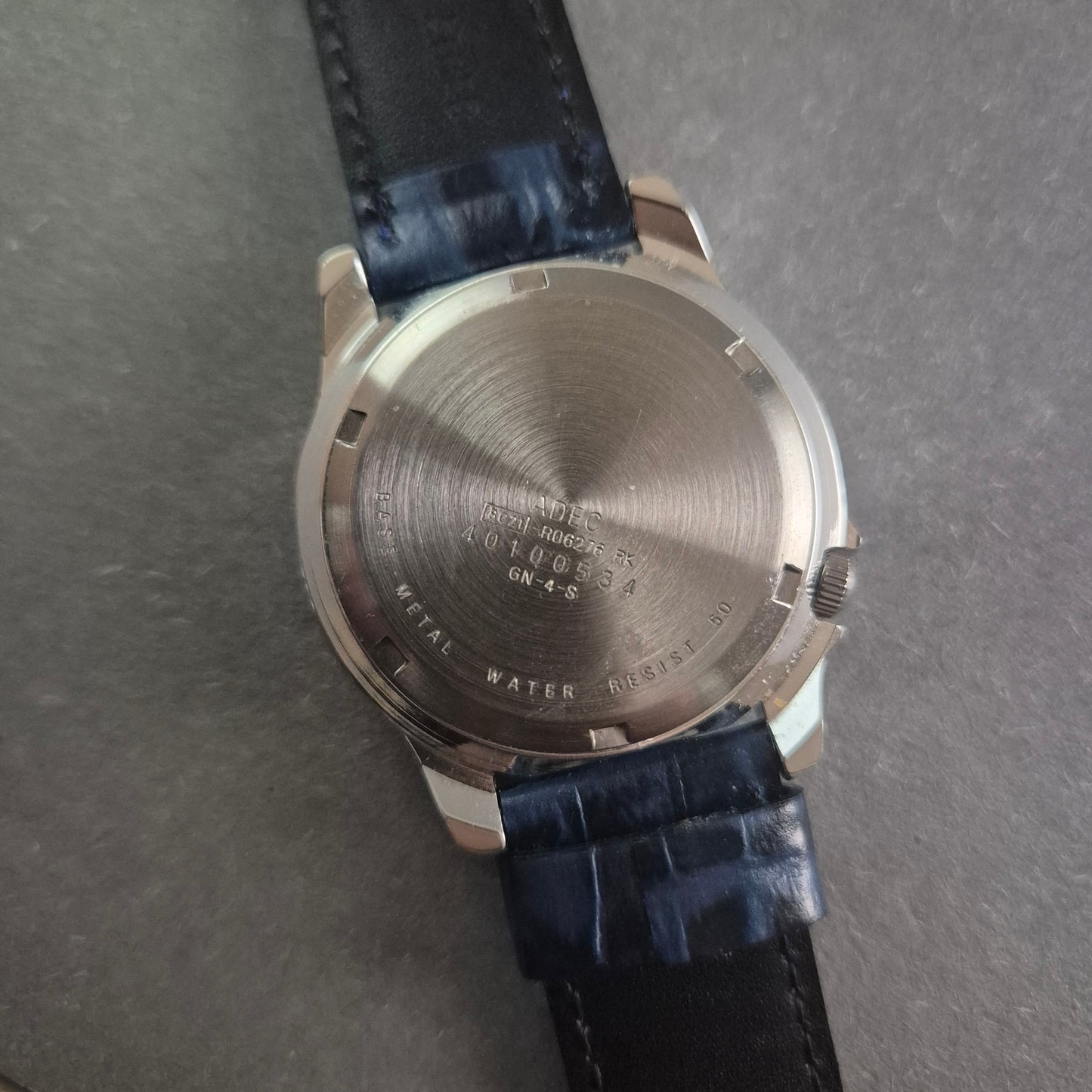 Exklusive LIFE by ADEC Automatikuhr – Klassisches Design mit Sichtfenster