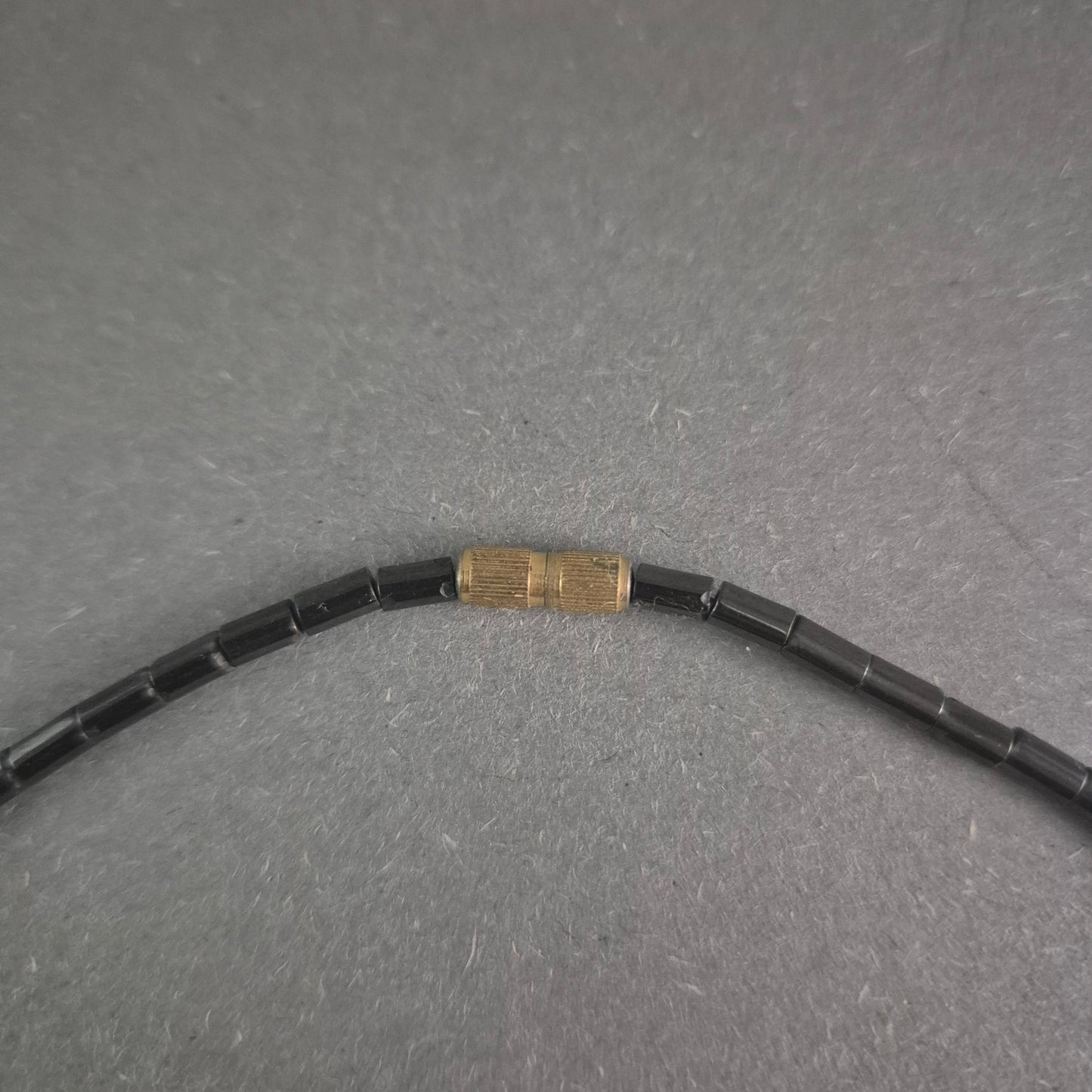 Magnetit-Hämatit Kette – Elegantes Schwarz mit metallischem Glanz