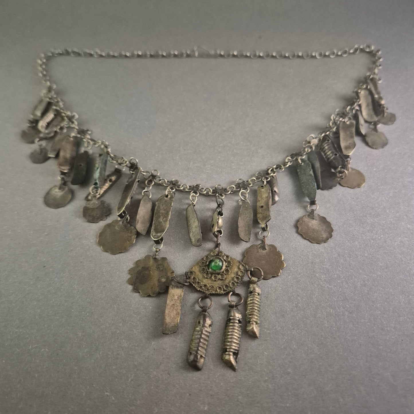 Antike marokkanische Silberkette – Handgefertigtes Nomaden-Schmuckstück