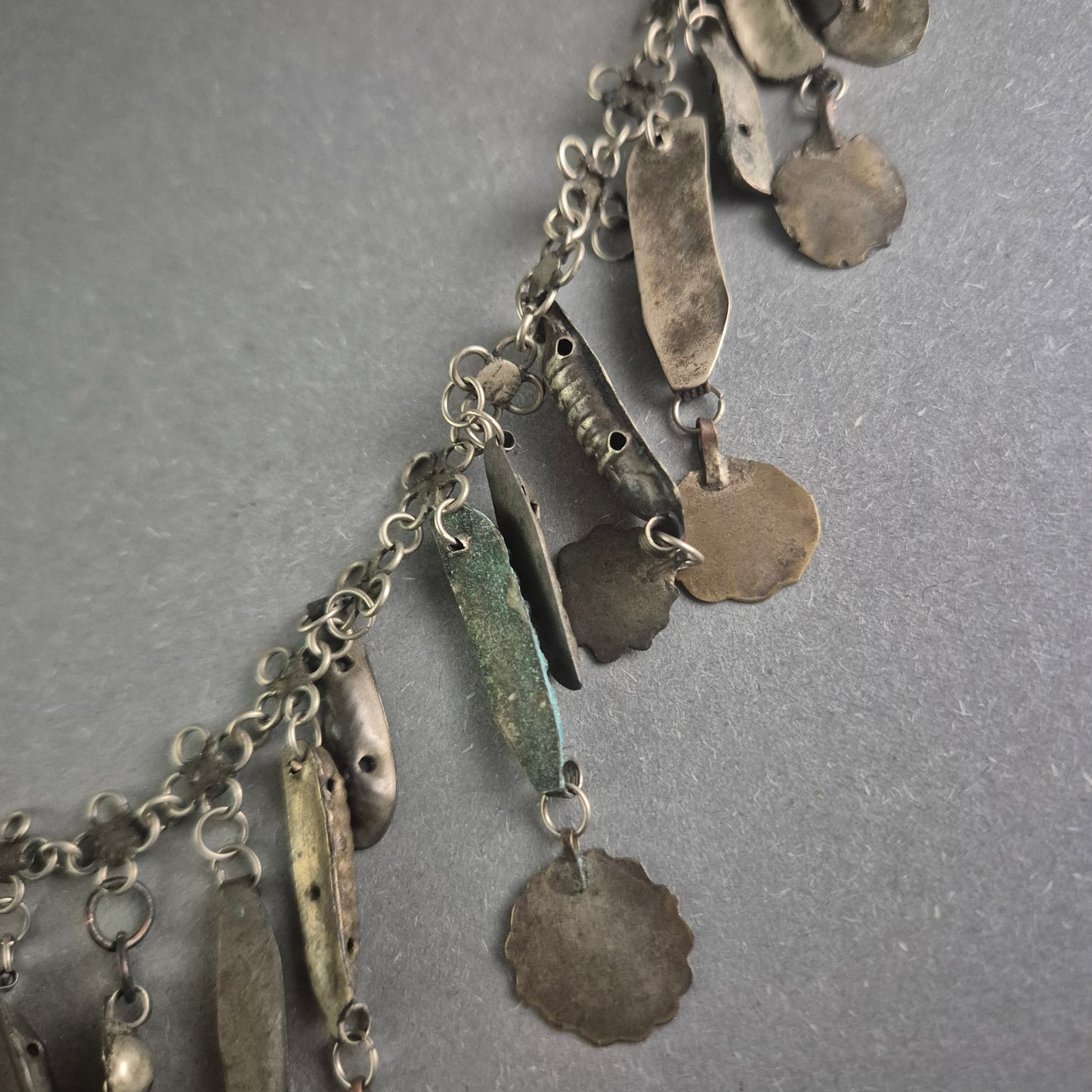 Antike marokkanische Silberkette – Handgefertigtes Nomaden-Schmuckstück