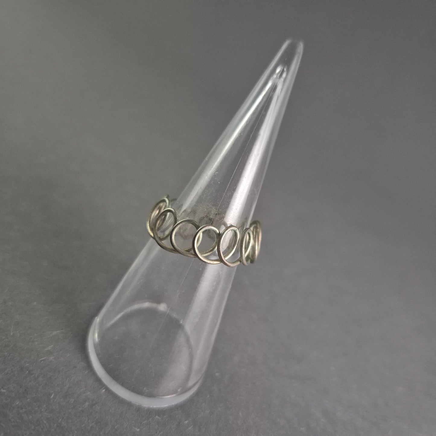 Filigraner Silberring – Handgefertigtes Drahtdesign