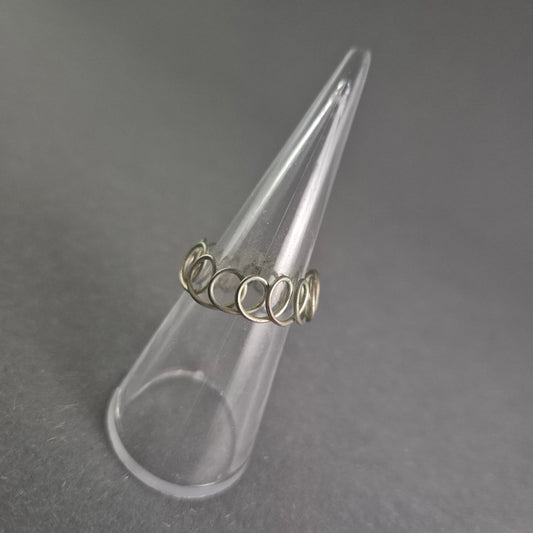 Filigraner Silberring – Handgefertigtes Drahtdesign