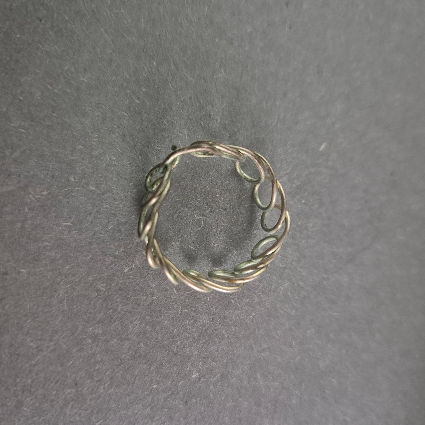 Filigraner Silberring – Handgefertigtes Drahtdesign