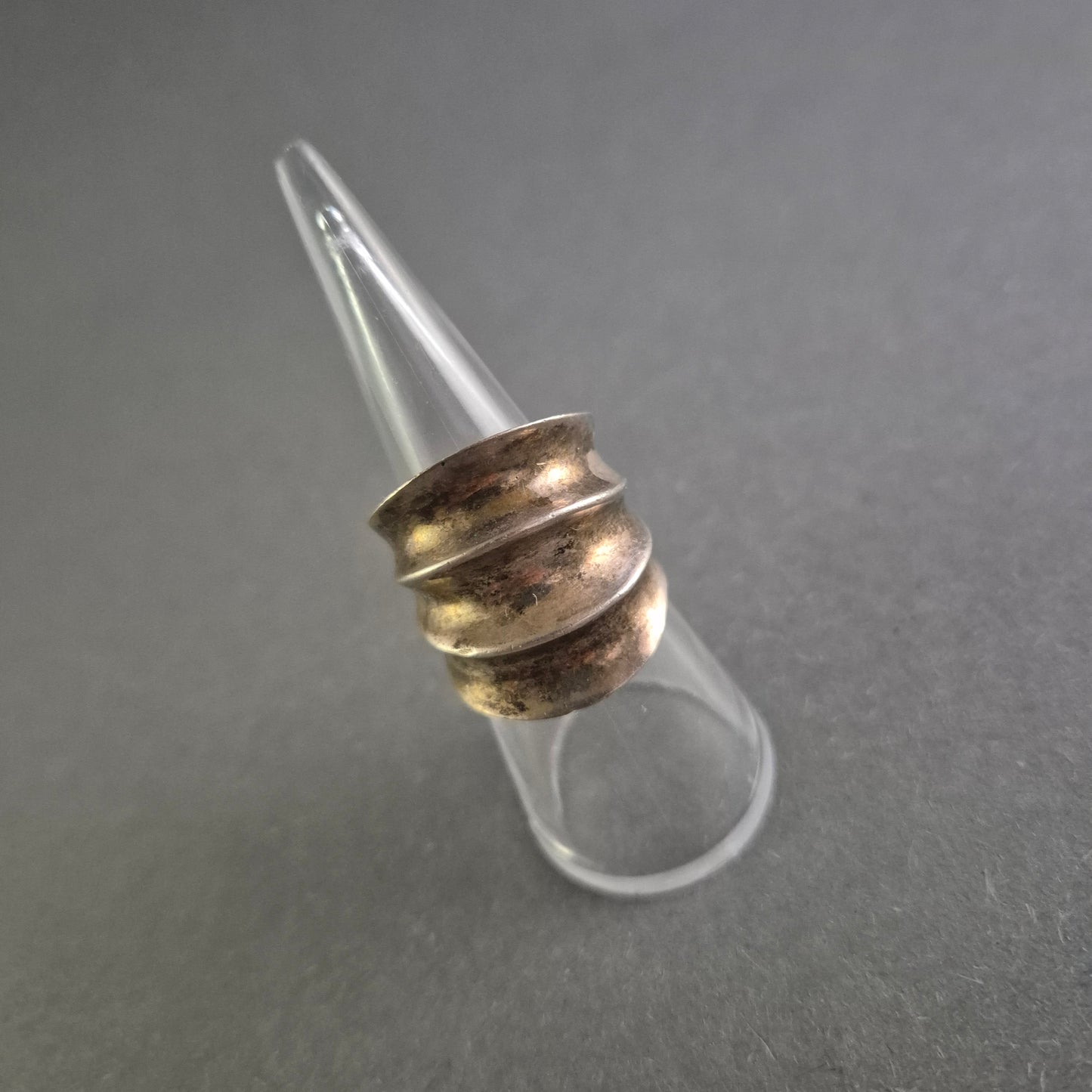 Vintage Silberring – Breites, Geschwungenes Design mit Patina