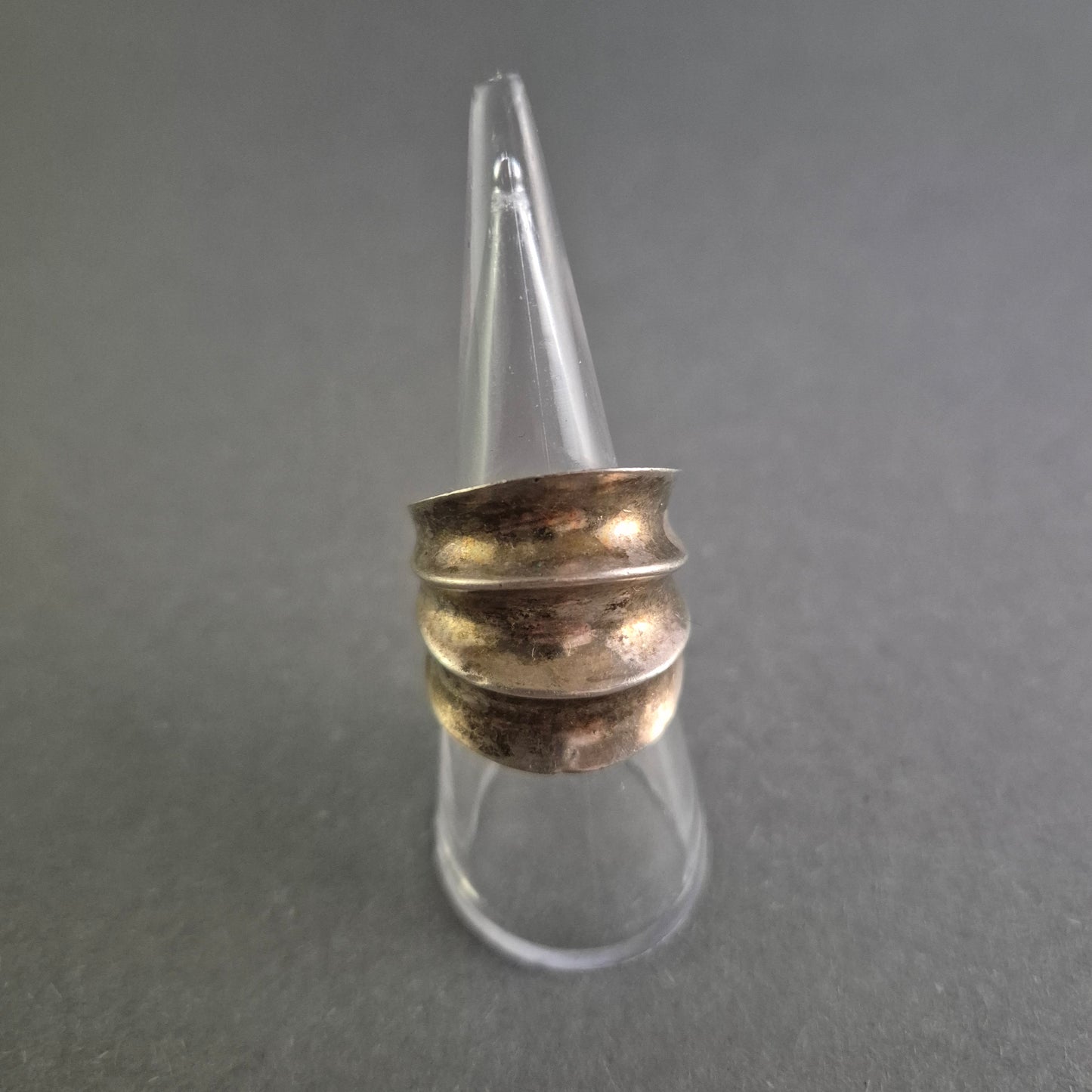Vintage Silberring – Breites, Geschwungenes Design mit Patina