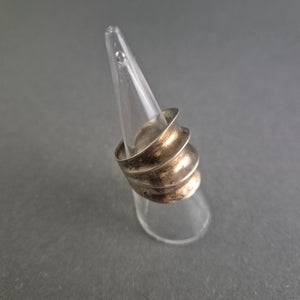 Vintage Silberring – Breites, Geschwungenes Design mit Patina
