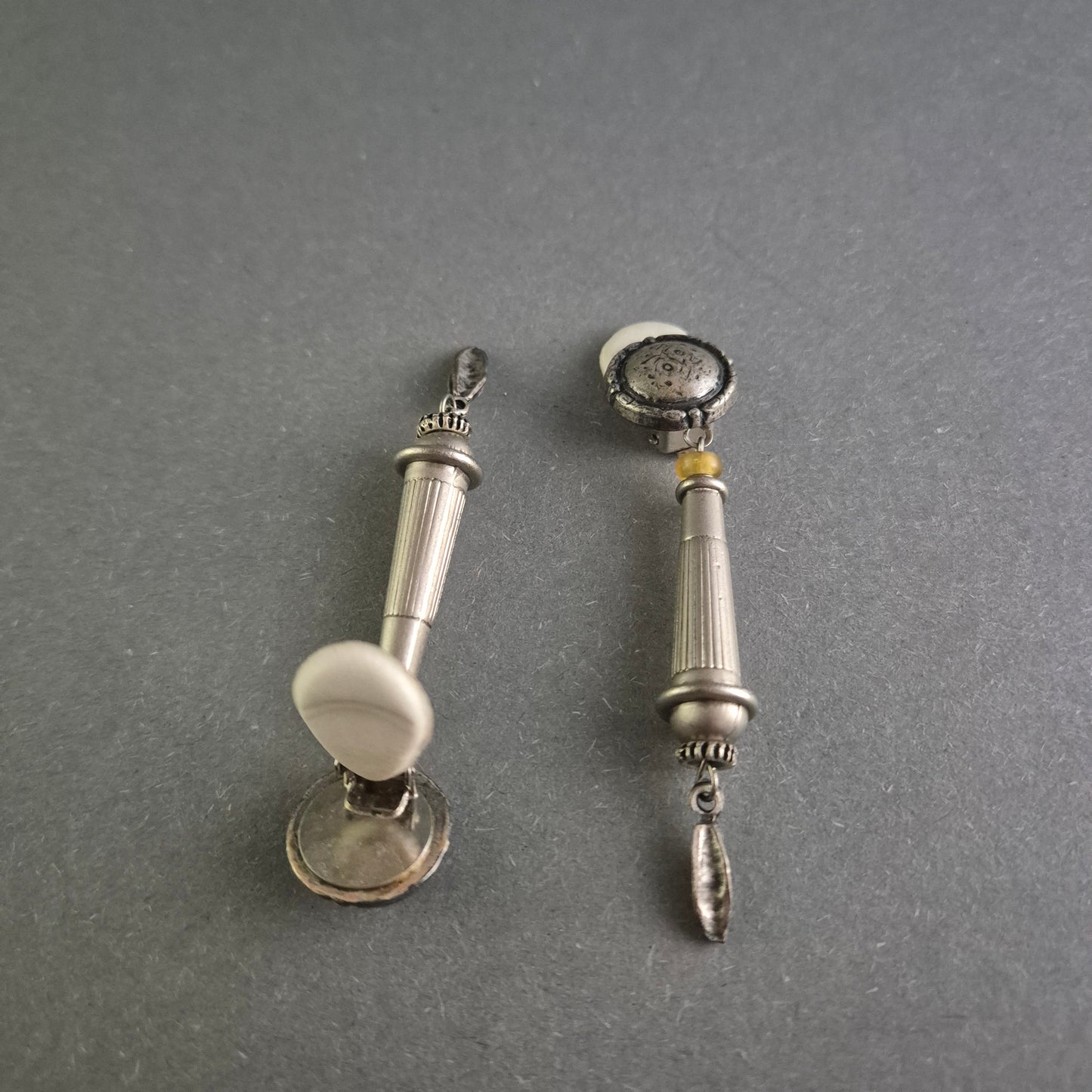 Vintage Ohrclips im antiken Stil – Elegante Hängedetails aus Silber