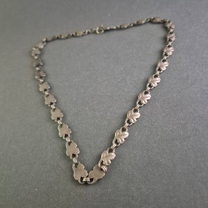 Vintage Silberkette mit Blattmotiven – Elegante Florale Akzente