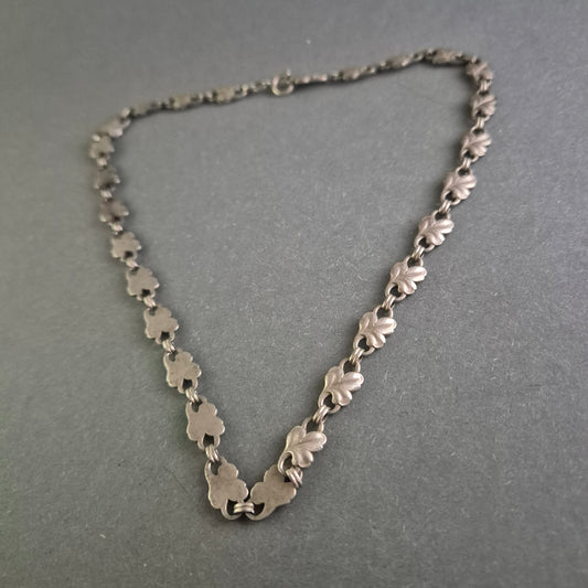 Vintage Silberkette mit Blattmotiven – Elegante Florale Akzente
