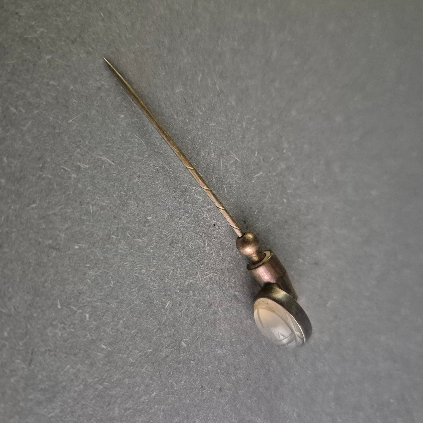 Vintage Krawattennadel mit Gravur – Zeitlose Eleganz aus Silber