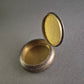Antike Silberdose mit Klappdeckel – Elegantes Vintage-Design