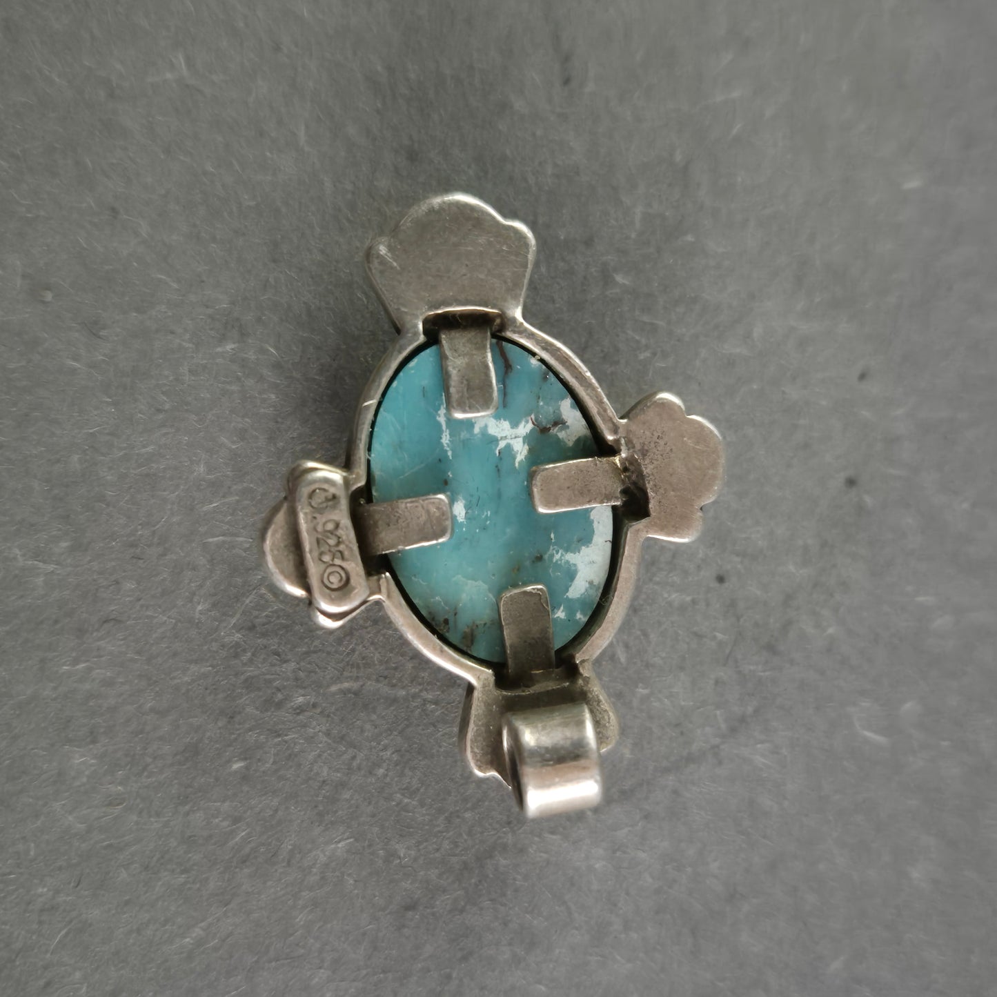 Vintage Sterling Silber Anhänger mit Türkis – Exquisite Handwerkskunst