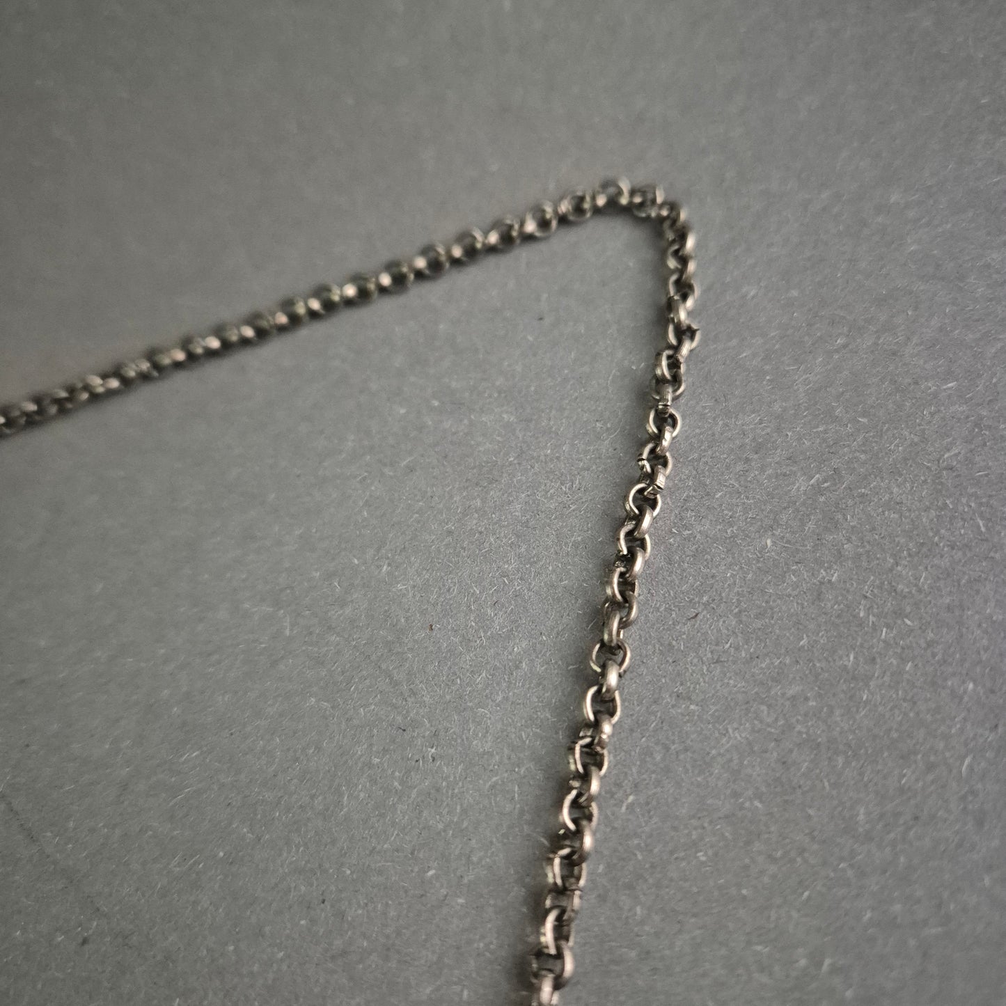 Vintage Sterling Silber Kugel-Anhänger – Extravagantes Design mit Kette