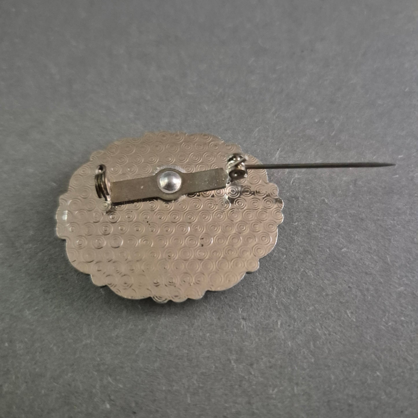 Vintage Perlmutt Brosche aus Sterling Silber – Elegante Retro-Optik