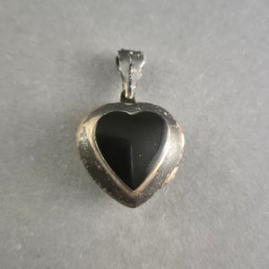 Vintage Sterling Silber Herz-Medaillon mit schwarzem Stein – Zeitloser Charme