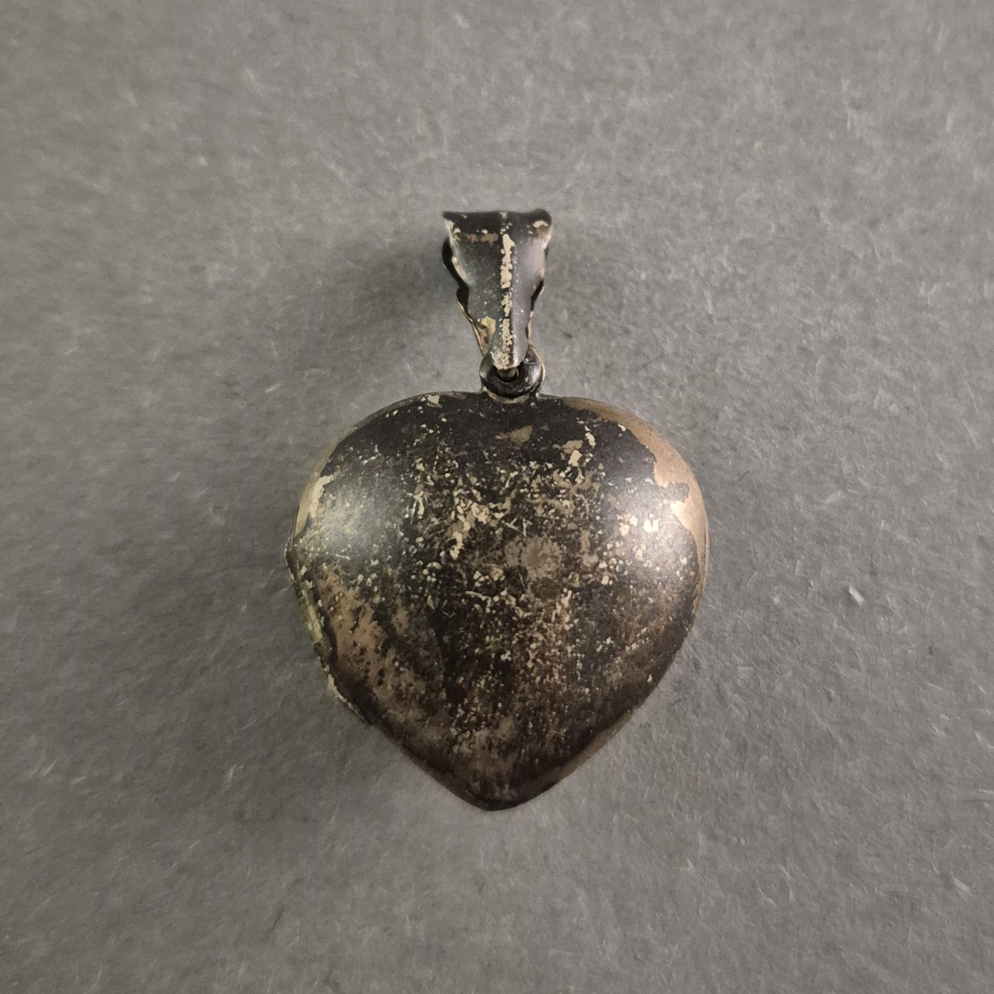 Vintage Sterling Silber Herz-Medaillon mit schwarzem Stein – Zeitloser Charme