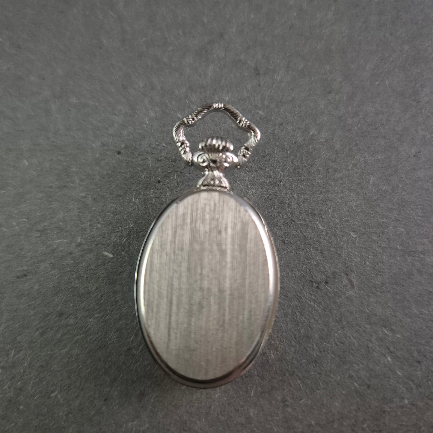 Elegante Favor Taschenuhr – Klassisches Design mit Quartzwerk